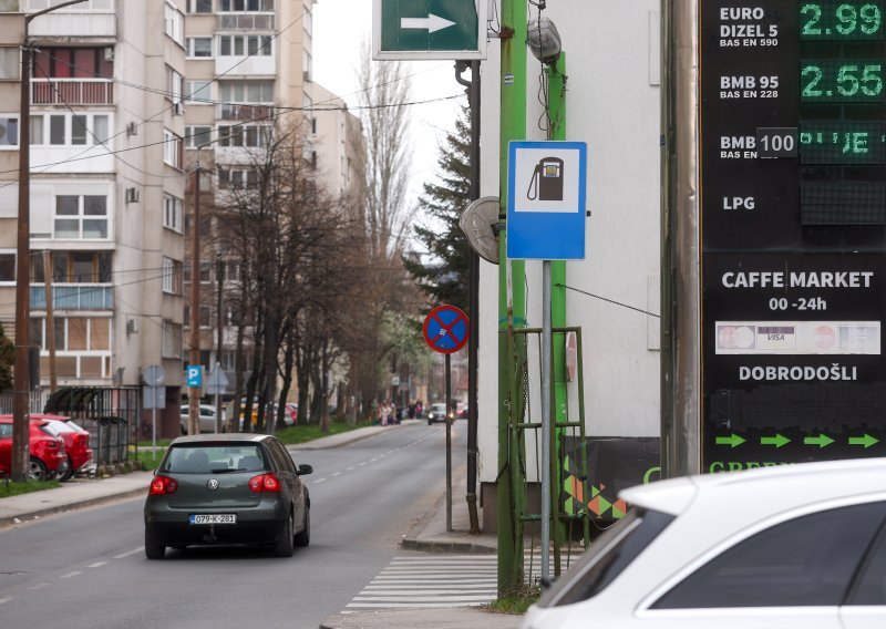 U BiH cijene goriva rastu: Probijena je psihološka granica, rezerve ne postoje
