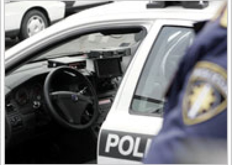 Stravična nesreća kod Banja Luke: Poginuli zastupnik, njegova supruga i dijete