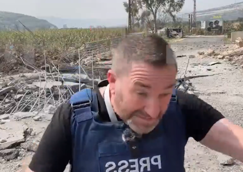 VIDEO Strašna snimka iz Libanona: Izraelski projektil pao na samo par metara od novinara RT-a