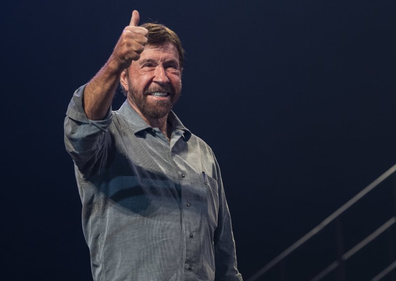 Stižu zabrinjavajuće vijesti o Chucku Norrisu: Završio je u bolnici na Havajima