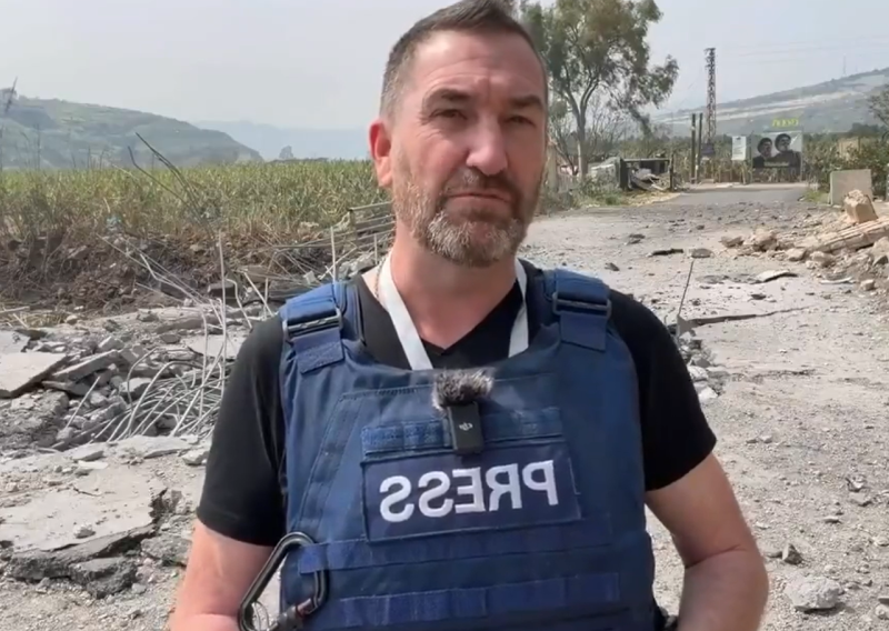Oglasio se novinar kojeg je umalo pogodio izraelski projektil: 'Pokušali su me ubiti!'