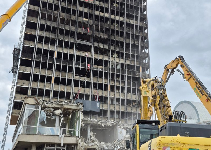 Bačić otkrio do kada bi trebao biti uklonjen azbest u Vjesniku