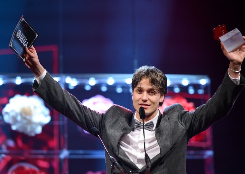 Jakov Jozinović novo je lice godine, a poruka koju je poslao sa scene snažno je odjeknula