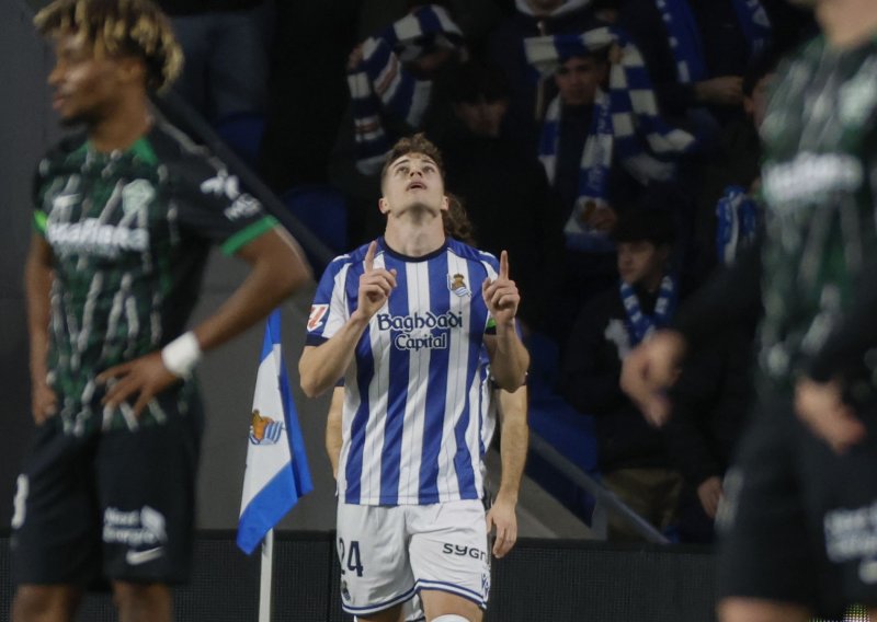 Pogledajte kako je Luka Sučić sjajno zabio samo 70 sekundi nakon ulaska u igru