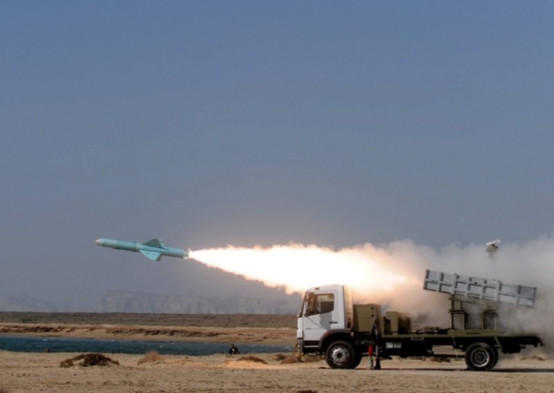 Prijetnja iz Irana: Ako SAD napadne energetska postrojenja, zatvorit ćemo Hormuški tjesnac