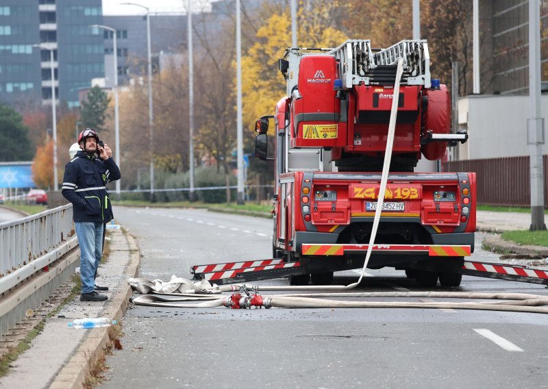 Vatrogasac jurio na intervenciju: Dobio je kaznu za prebrzu vožnju