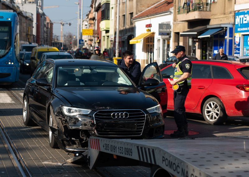 Sudarili ste se s drugim autom? Evo kako provjeriti ima li osiguranje