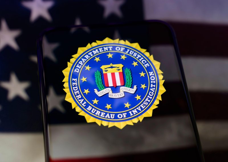 Umro bivši šef FBI-ja koji je istraživao rusko miješanje u izbore 2016.