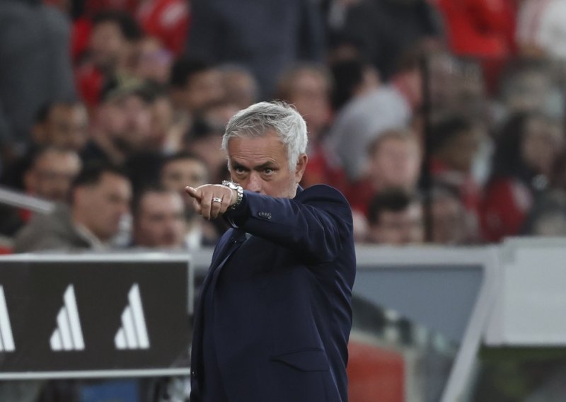 Emocije svladale Josea Mourinha, plakao je uoči Benficine utakmice