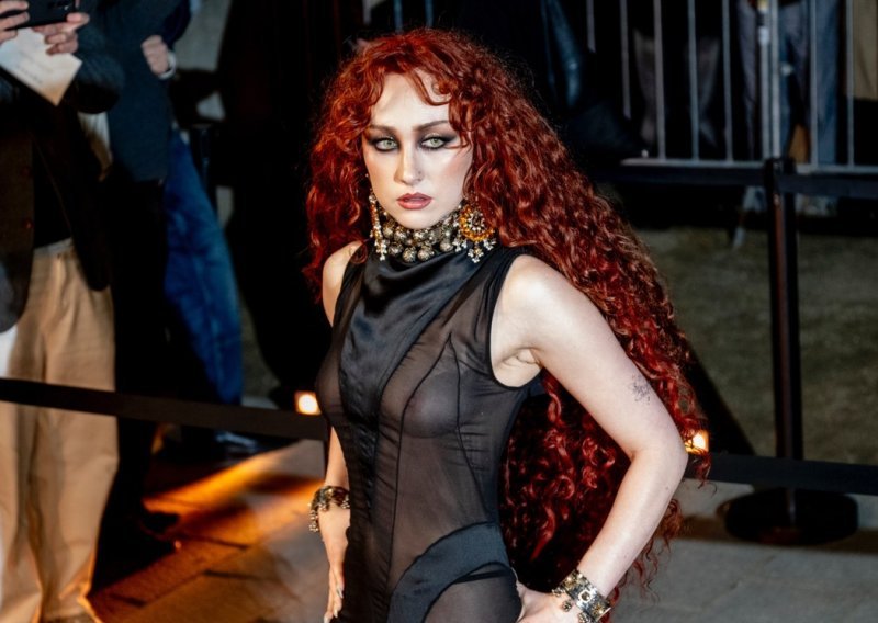 Kći Judea Lawa (11) ostala je u suzama nakon incidenta s Chappell Roan