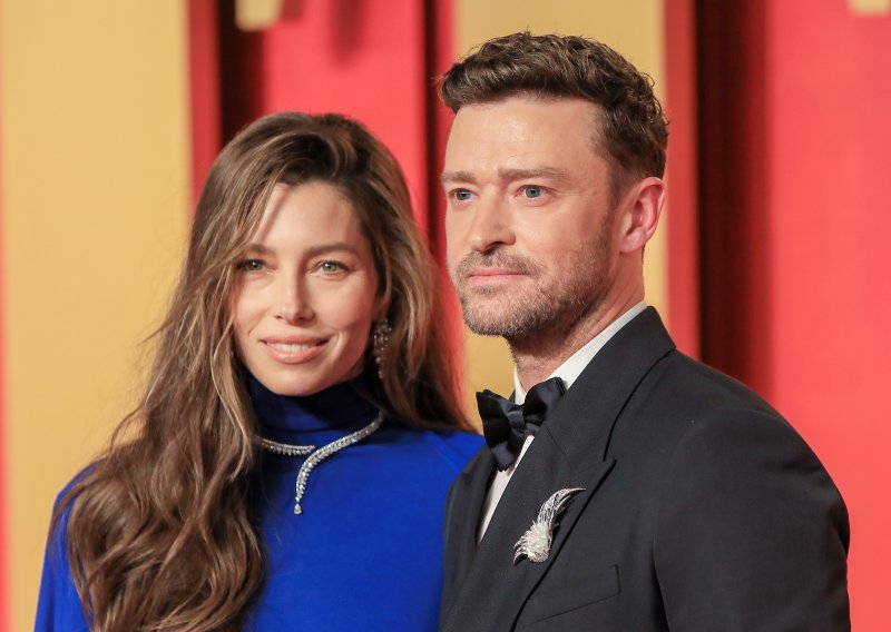 Jessicu Biel razljutila snimka Timberlakeovog uhićenja, ali i dalje mu je podrška