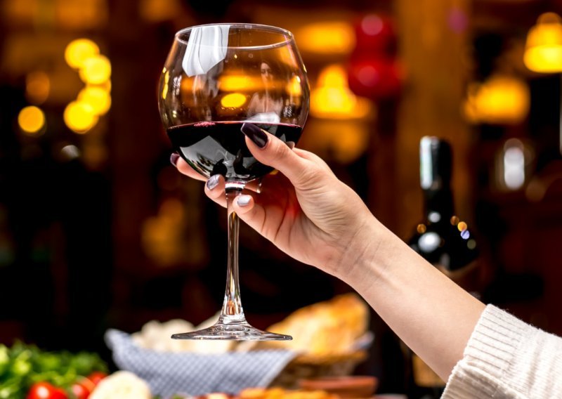 Godinama traje rasprava, a sada je velika studija dala prednost jednom piću