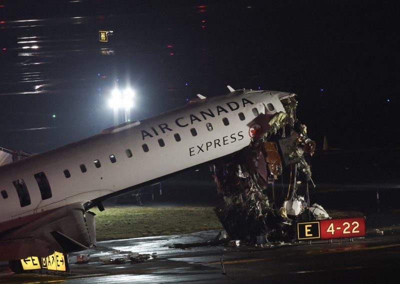 Avion udario u vozilo u njujorškoj zračnoj luci: Kokpit je razvaljen, ima poginulih