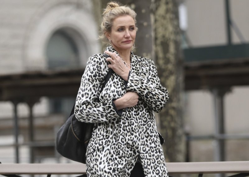 Ovaj 'divlji' print ima i svoju elegantnu stranu, a za ovim kaputom svi su okretali