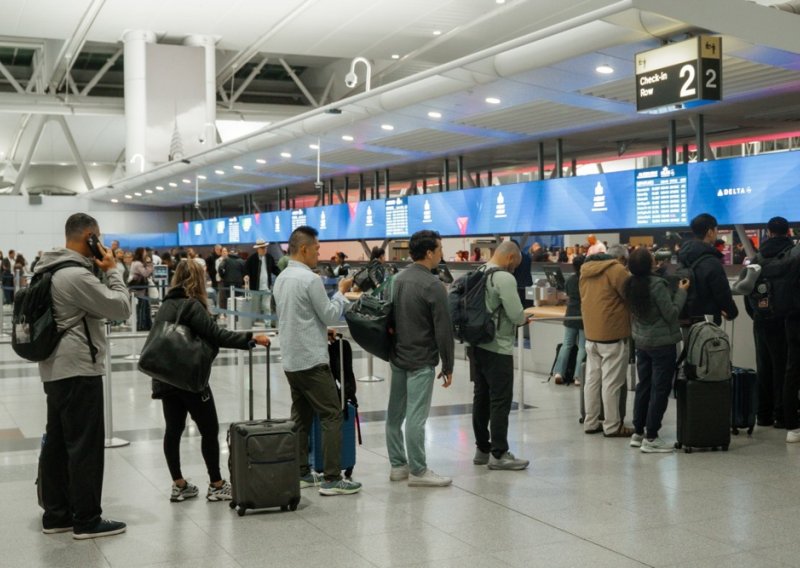 Trump povukao hitan potez: ICE agenti preuzimaju aerodrome