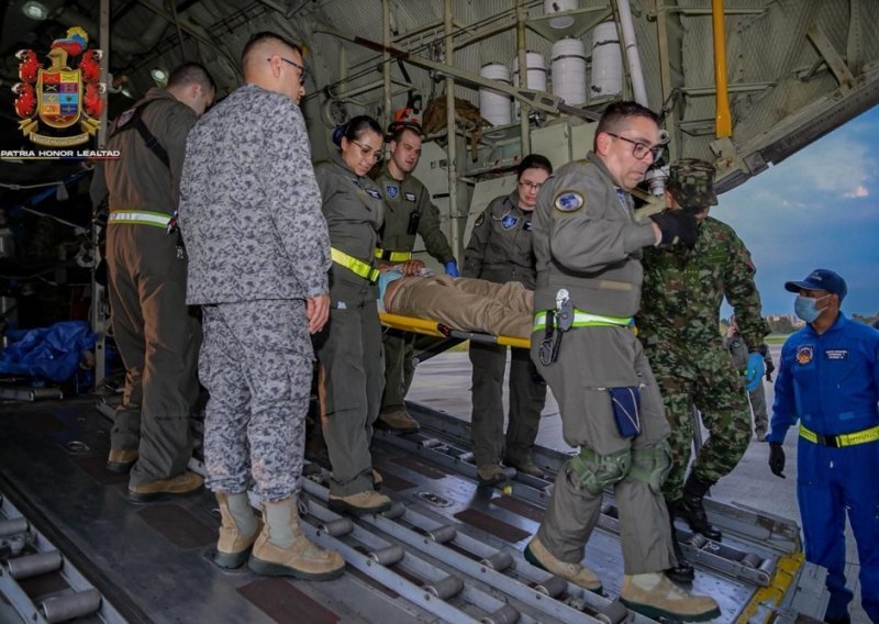 Srušio se vojni avion Hercules C-130: 66 mrtvih, mještani prevozili ranjene na motorima