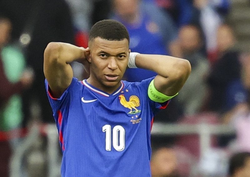 Ljutiti Kylian Mbappe progovorio o ozljedi koljena: Bilo je tu puno laži...