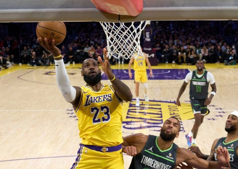 LA Lakersi izgubili, a LeBron James ovo nije doživio još od 2010. godine
