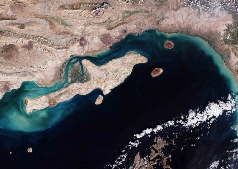 Ispod raja krije se oružje: Iranski otok koji može blokirati svijet