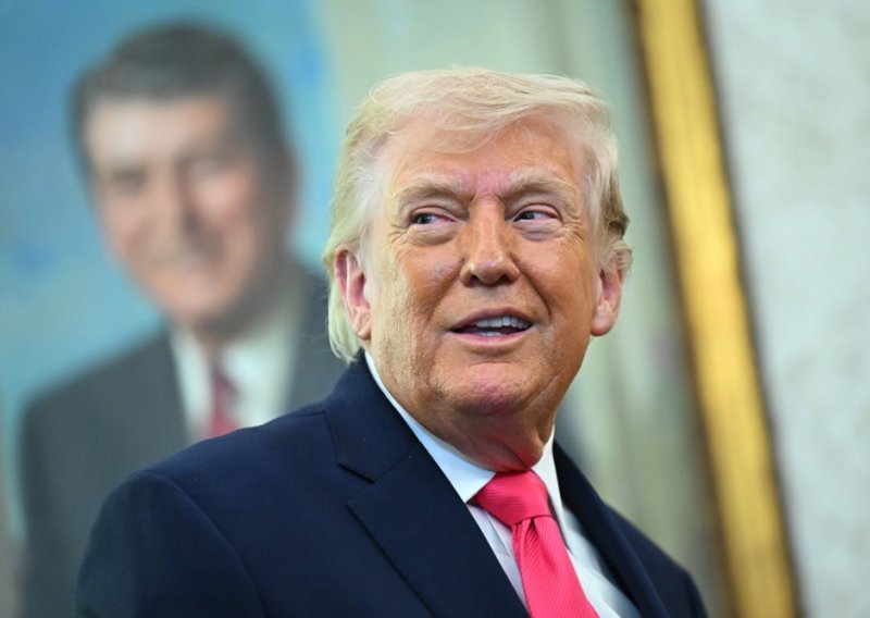 Iz Irana stižu nove poruke, Bijela kuća tvrdi: Trump ne blefira