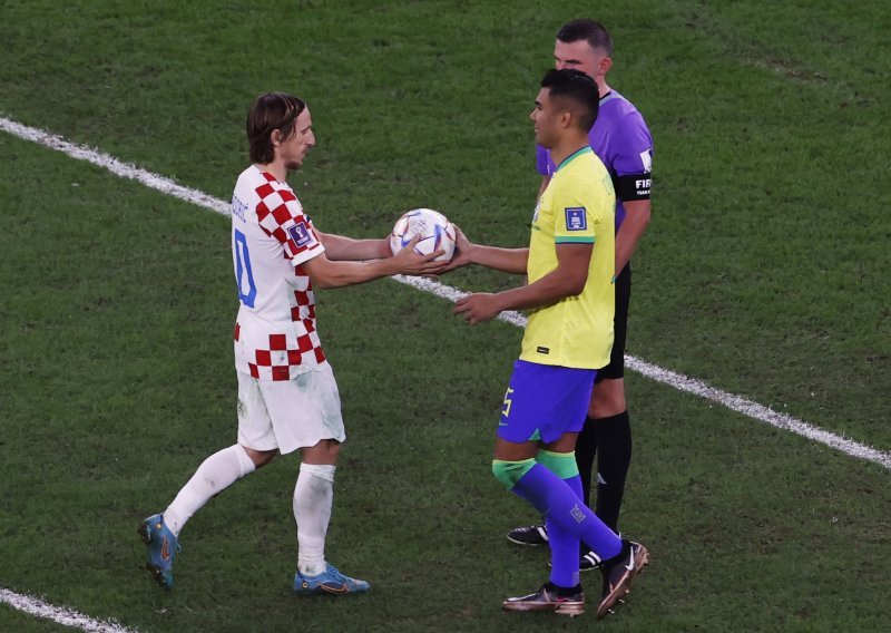 Pogledajte susret Modrića i legendarnog Brazilca: 'Sad moraš igrati za nas'