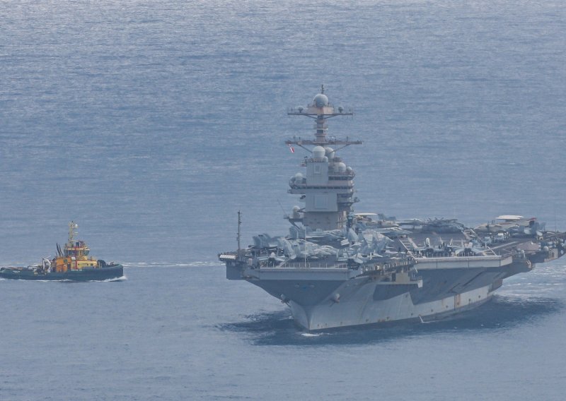 Pogođen nosač zrakoplova Abraham Lincoln!?