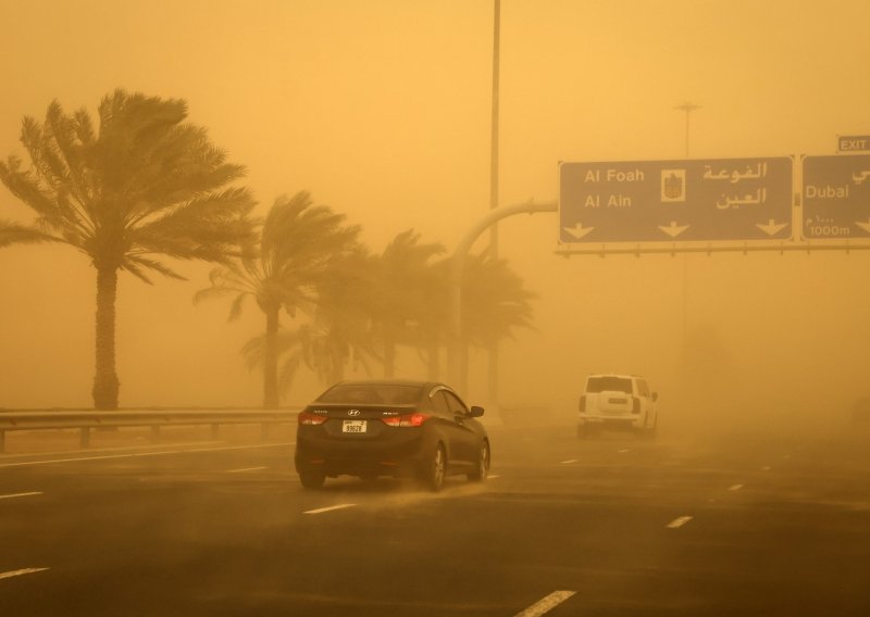 Meteorolozi savjetuju SAD-u 'operativnu pauzu' u Iranu: Najavljuju tornada iznad Arabije
