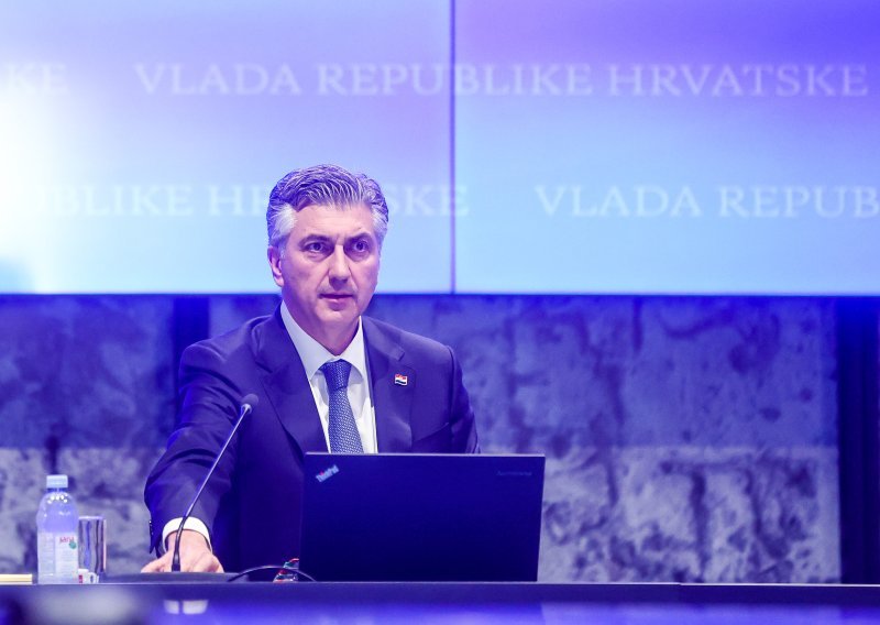 Plenković o mjerama: 'Cilj je pomoći svim građanima i gospodarstvu da premostimo ove izvanredne okolnosti'