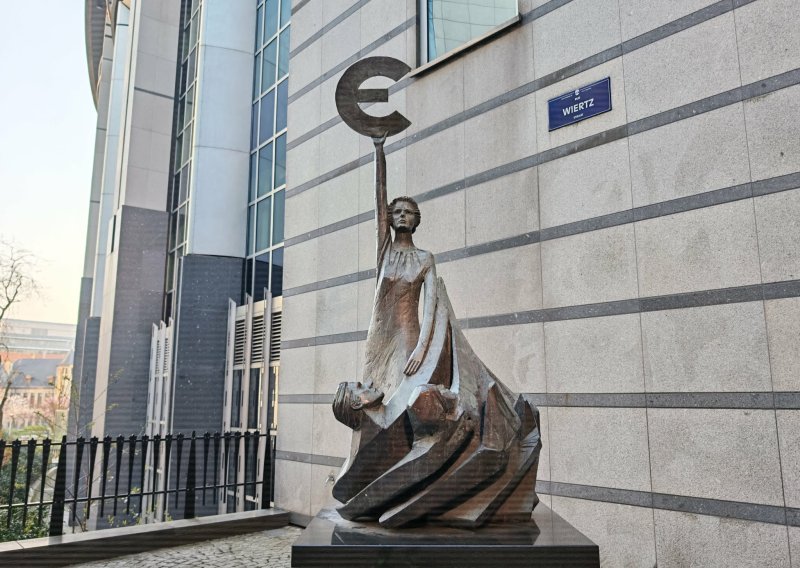 Javni dug Hrvatske ispod prosjeka eurozone po BDP udjelu: Proračunski manjak probio plafon