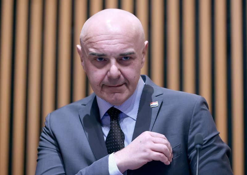 Ministar Ružić imenovan članom Pregovaračkog odbora Vlade