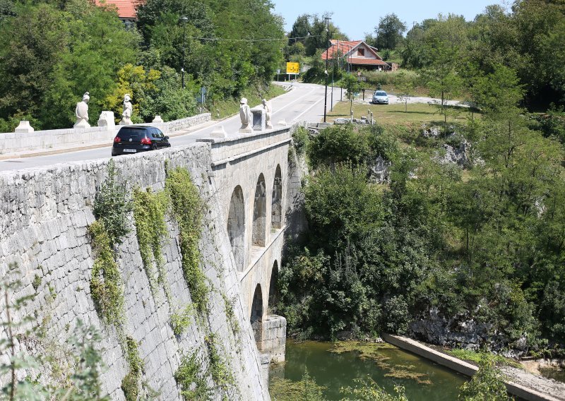 FOTO/VIDEO Ovo je jedini dvokatni most u Hrvatskoj. Znate li gdje se nalazi?