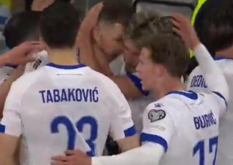 Jedan je Edin Džeko! Pogledajte kako je ikona spasila BiH i izborila produžetak u play-offu