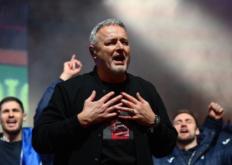 Thompson upozorio pratitelje: 'To nije istina, važno je znati...'