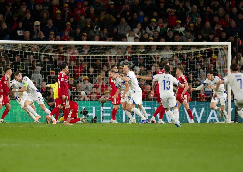 Poslušajte srpskog komentatora nakon Džekinog gola: Navijači BiH nisu mogli vjerovati