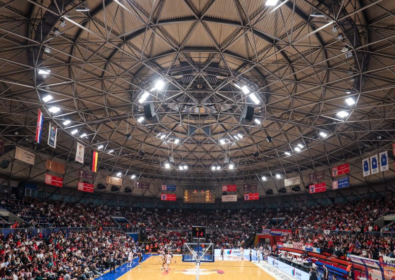 Nevrijeme oštetilo Draženov dom, pukla kupola