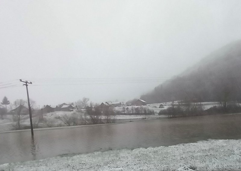 Uzbuna u Varaždinskoj županiji: Izlila se rijeka Bednja, proglašeno pripremno stanje