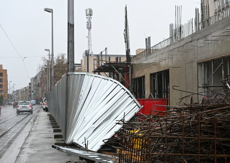 Širi se snimka čovjeka kojeg je skoro ubila limena ograda: 'Mogla mi je odrezati glavu'