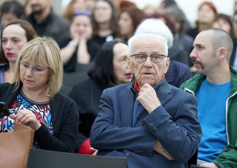 Bivši hrvatski ministar dobio počasni doktorat sveučilišta u Mostaru