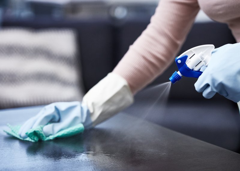 Zaboravite na prašinu do 10 dana: Domaći trik s jednim sastojkom