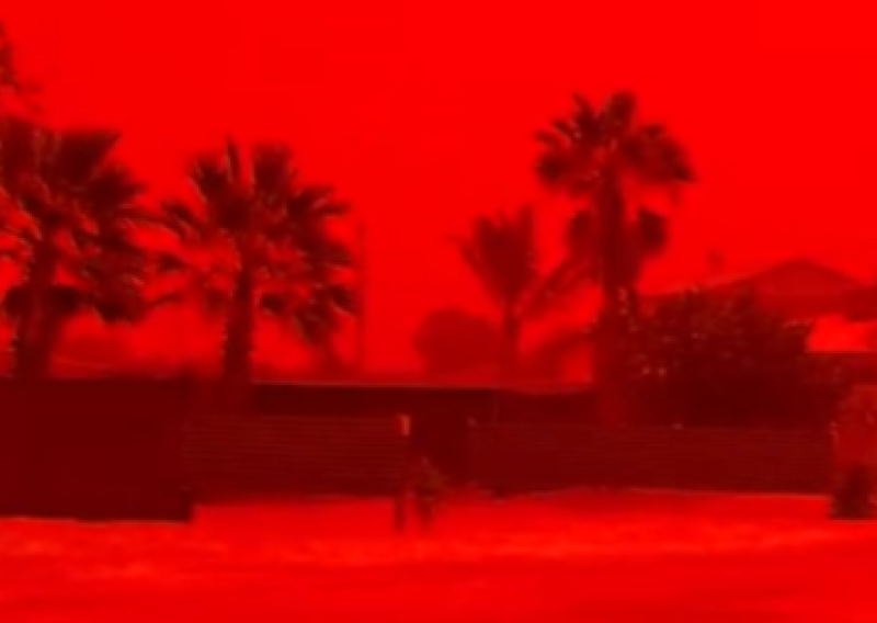 VIDEO Ne, ovo nije filtar: Ovako je jučer izgledalo nebo u Australiji