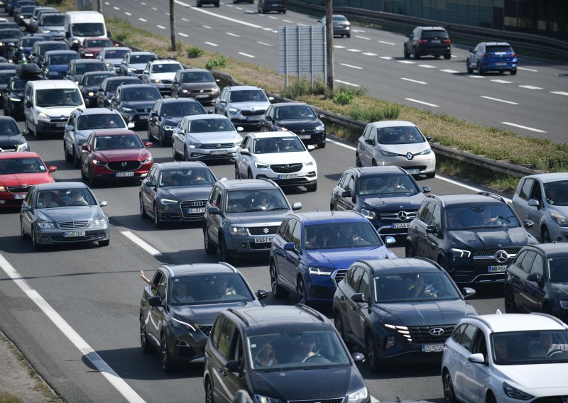 Što provjeriti na automobilu prije dužeg putovanja? Evo kako izbjeći stres na cesti