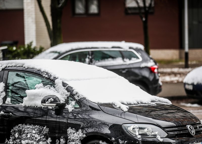 Koliko dugo treba grijati motor prije vožnje? Većina vozača griješi