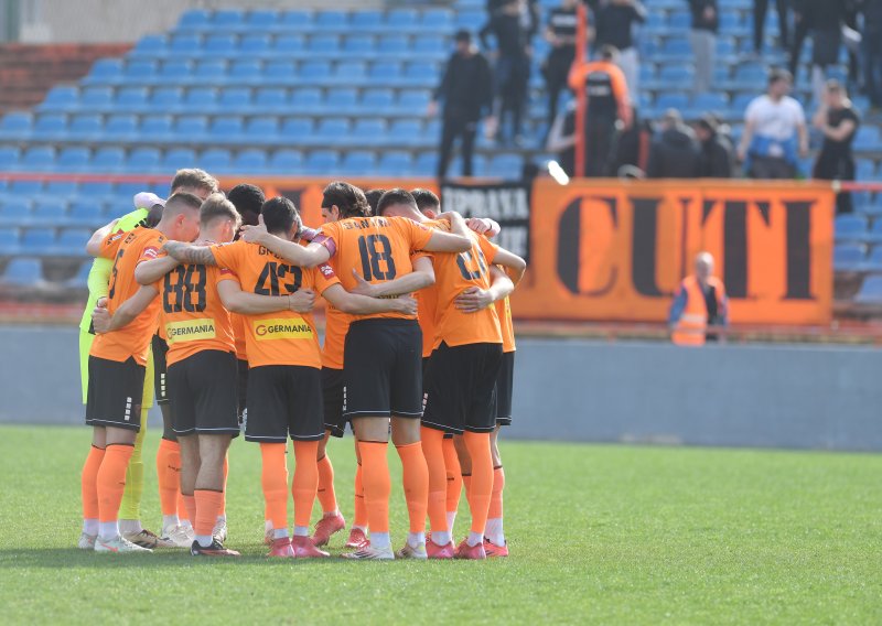 Gasi se NK Šibenik? Vlasnik besplatno nudi dionice, razmatra se osnivanje novoga kluba...