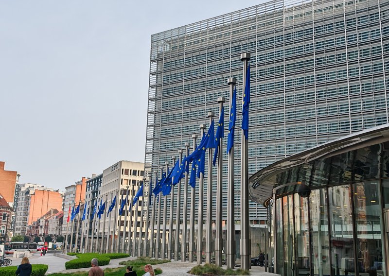 EU postigao dogovor: Novi zakoni će pojednostaviti obrambena ulaganja