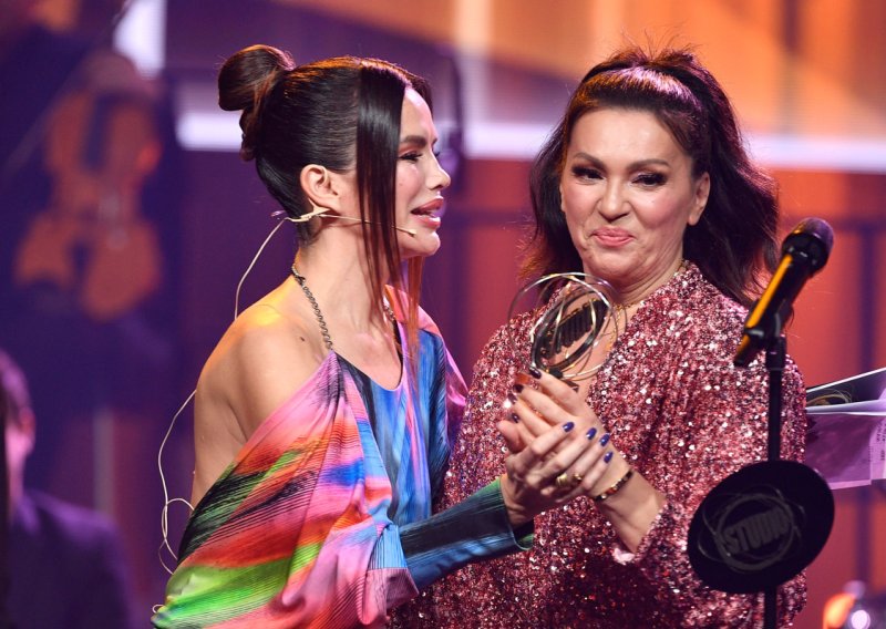 Kakav duet: Severina i Nina zapjevale na rođendanskoj zabavi poznate Hrvatice