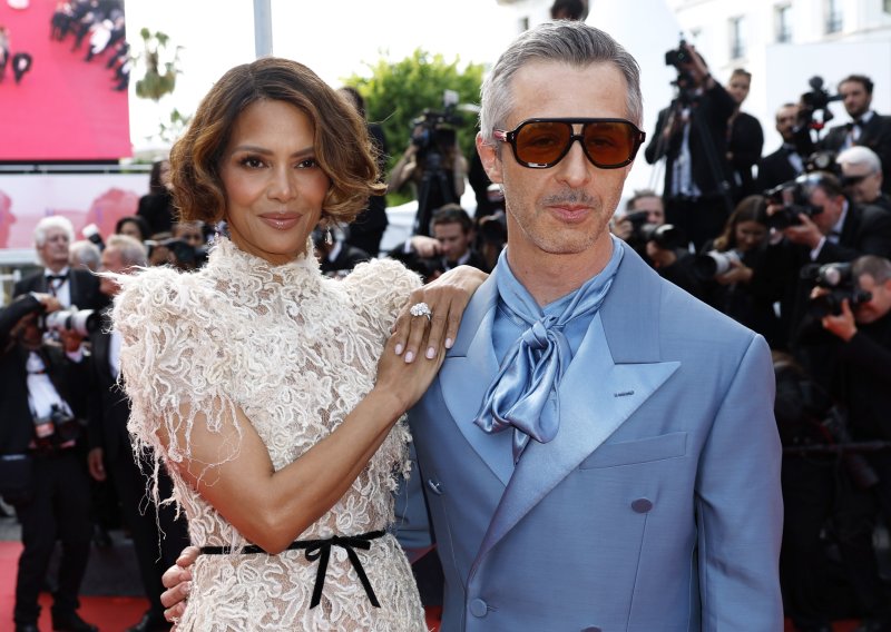 Halle Berry na pragu 60. pokazala isklesanu figuru i otkrila u čemu je tajna