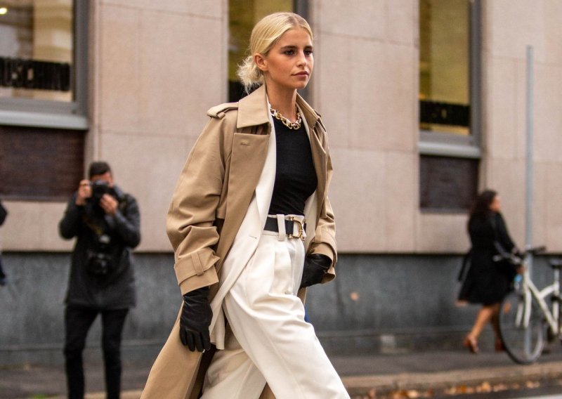 Zarine hlače koje stanjuju struk i izdužuju noge su hit i koštaju manje od 40 eura