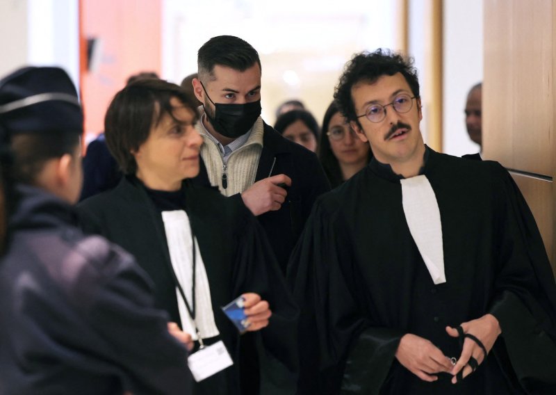 Skandal u Francuskoj: Masoni, špijuni i plaćenici optuženi za ubojstva