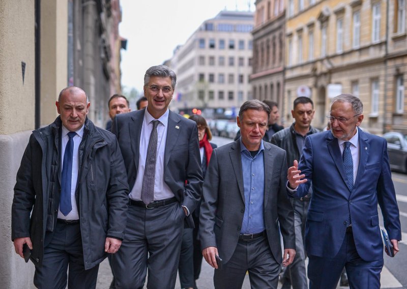 Plenković o Milanoviću i Vučiću: 'Što mene to pitate? Što me briga. Nemam vremena za to danas'