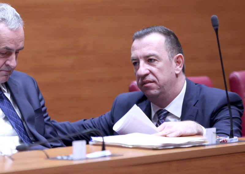 Mažar: Izvješće o narušenoj vladavini prava u Hrvatskoj pisali su ljevičari, irelevantno je